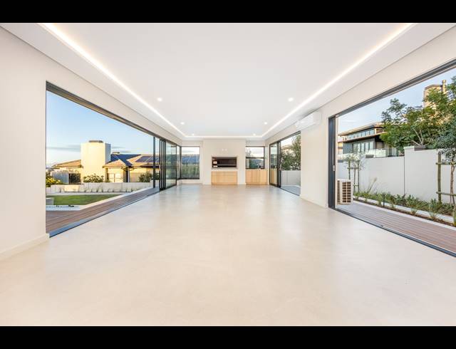 5 BEDROOM HOUSE FOR SALE IN CLARA ANNA FONTEIN